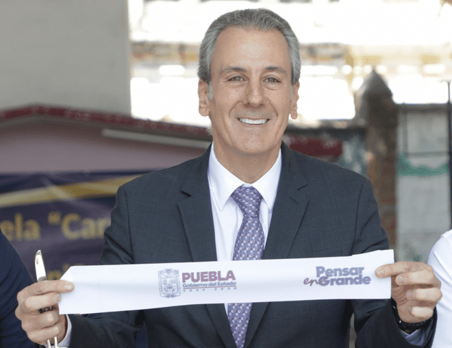 Inaugura Pepe Chedraui techado escolar en la Primaria Carmen Millán